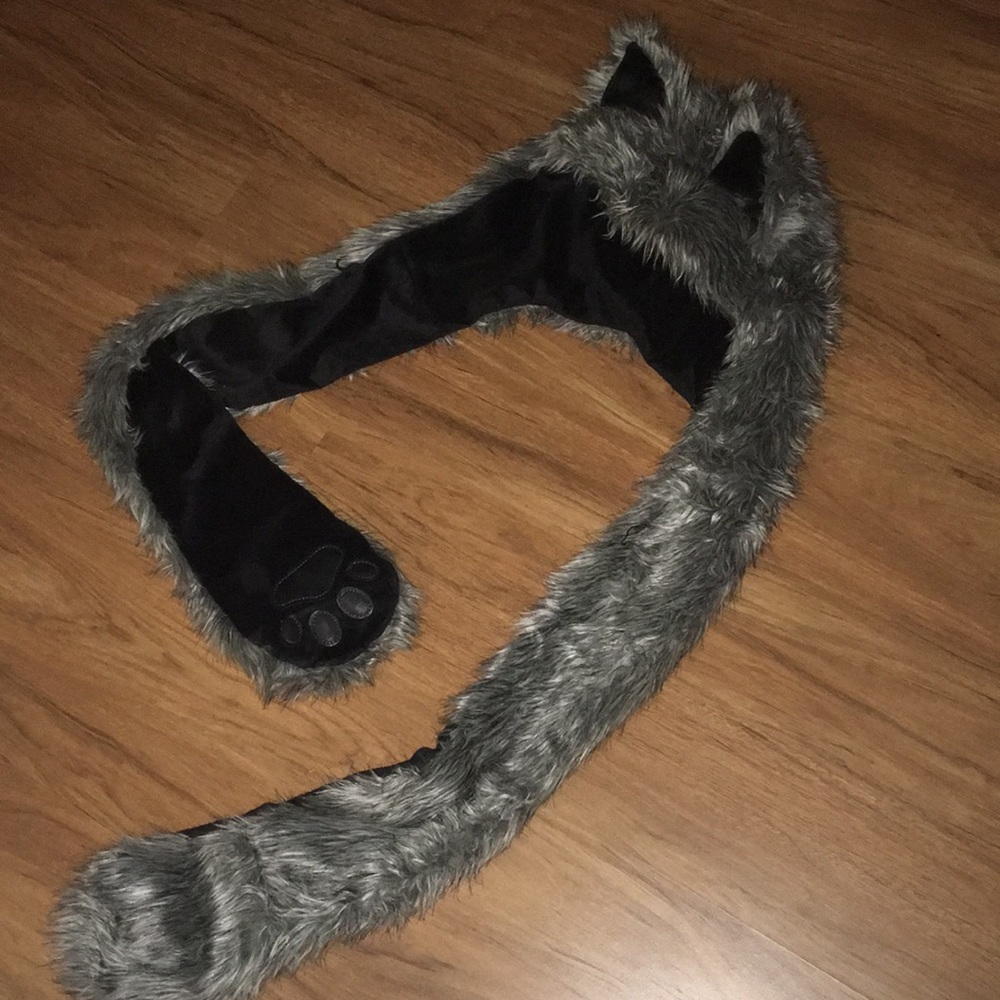 Fun animal hat/pockets